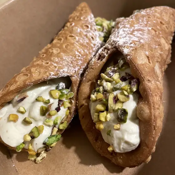 Cannoli pistacjowe